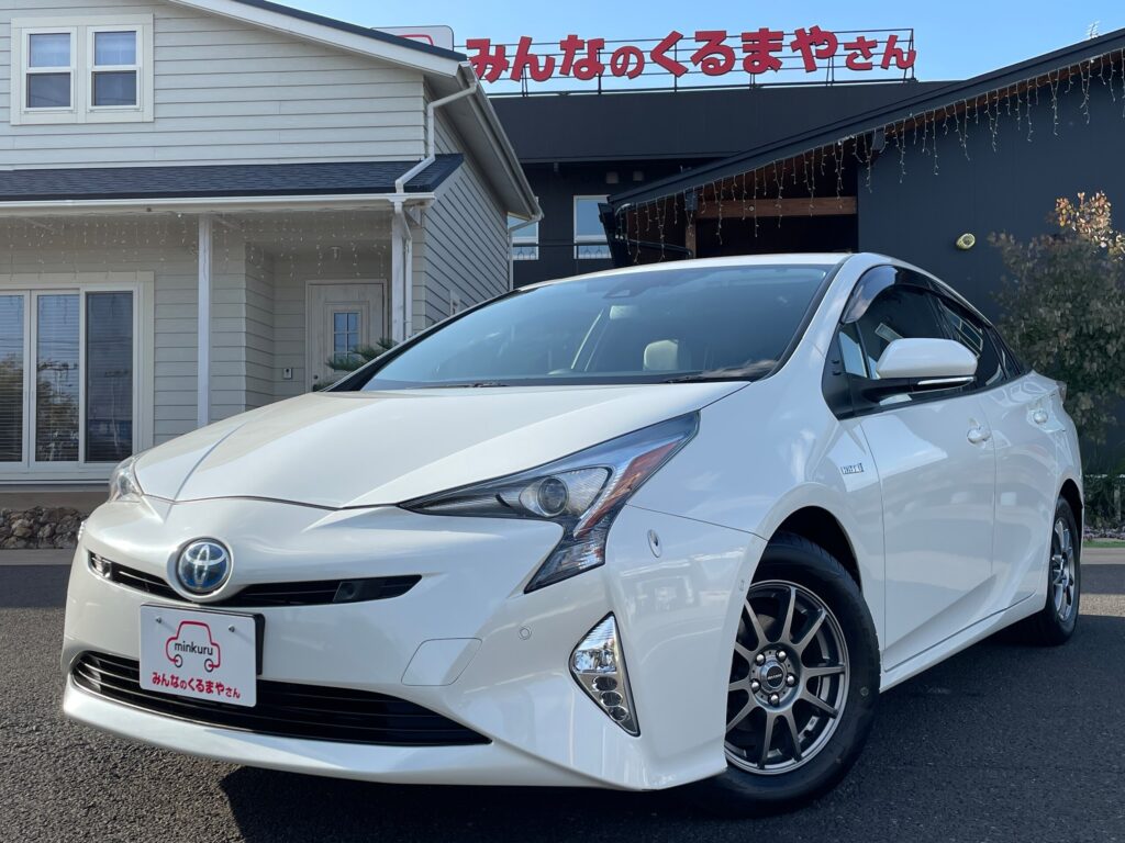 トヨタ プリウス 1.8A 写真1