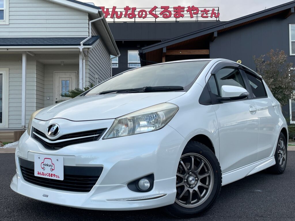 トヨタ ヴィッツ 1.3U 写真1